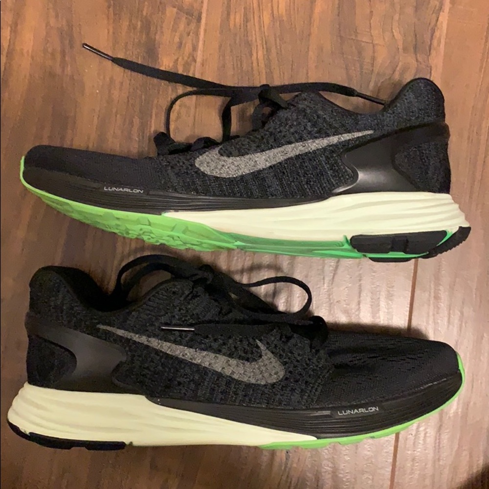 Nike Running Tennis Shoes